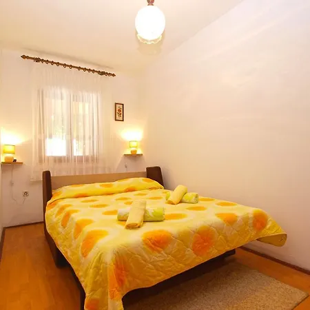 1382 Marčana